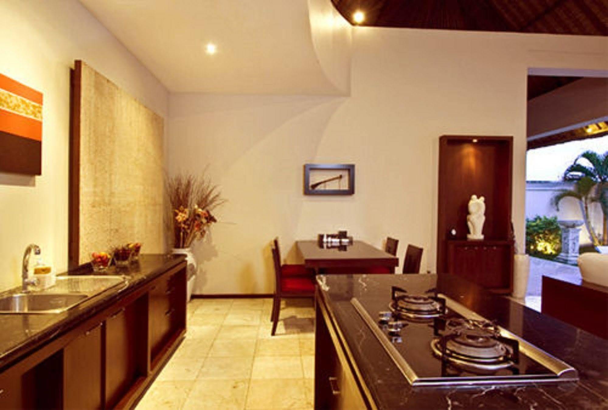 Arsa Villa Bali เซมินยัค ภายนอก รูปภาพ